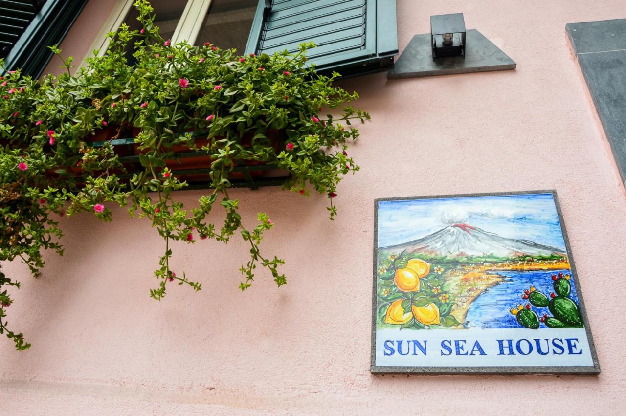 Sun Sea House Taormina Apartment Giardini Naxos Exterior photo